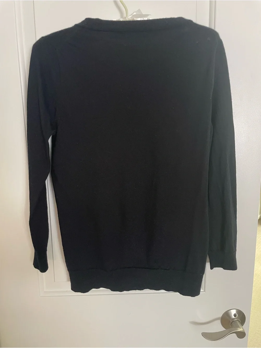 J. Crew Black Long-Sleeve Crewneck Sweater size large.